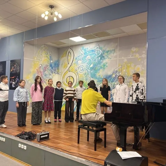 23.10.2025 - Открытый урок преподавателя Андрея Александровича Диденко на тему: «Изучение новой песни с ансамблем».